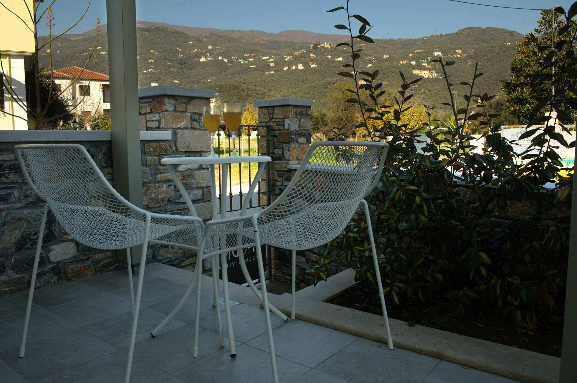 Chroma Pelion Kato Gatzea